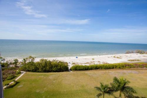 Estero Beach & Tennis Club By Ipg