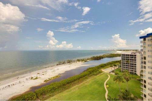 Estero Beach & Tennis Club By Ipg