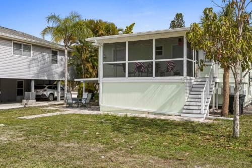6050 Estero Blvd Whole House
