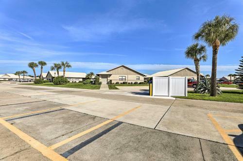 Sunny Sebring Villa With Screened Porch And Grill