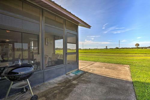 Sunny Sebring Villa With Screened Porch And Grill
