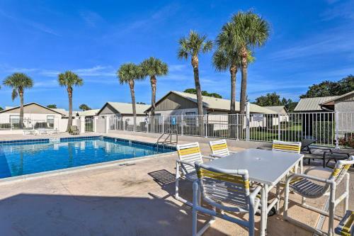 Sunny Sebring Villa With Screened Porch And Grill