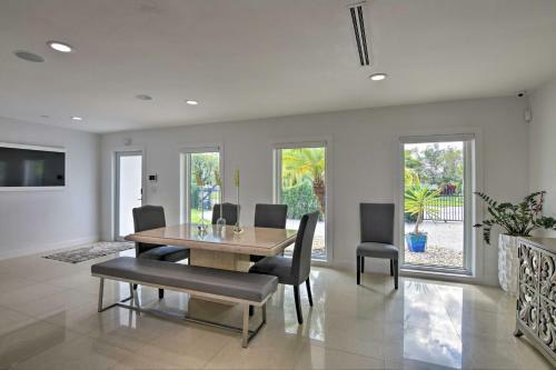 Miami Home Outdoor Pool With Slide And Fire Pit!