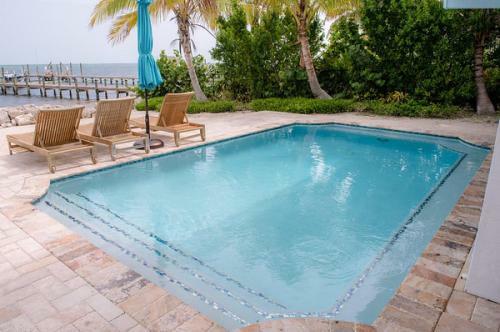 Midnight Runner By Florida Keys Luxury Rentals