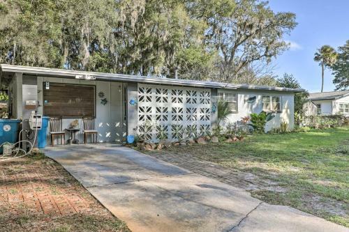 Jacksonville Beach Getaway With Private Yard!