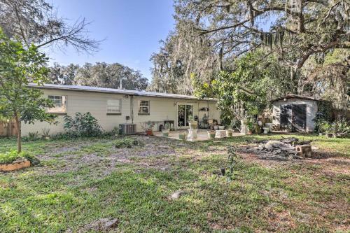 Jacksonville Beach Getaway With Private Yard!