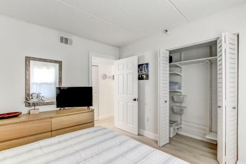 Apartamento Direct Oceanfront Condo - Large Pool - Steps To Beach - Sleeps 6