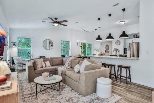 Atlantic Beach Refreshing Retreat