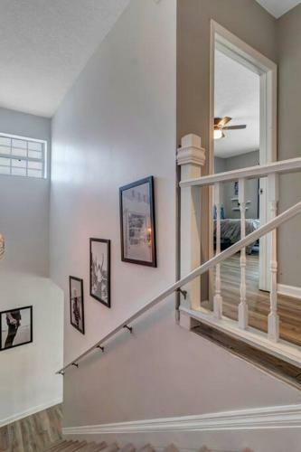 Gallery House For Art Lovers - 5 Min From Beach!