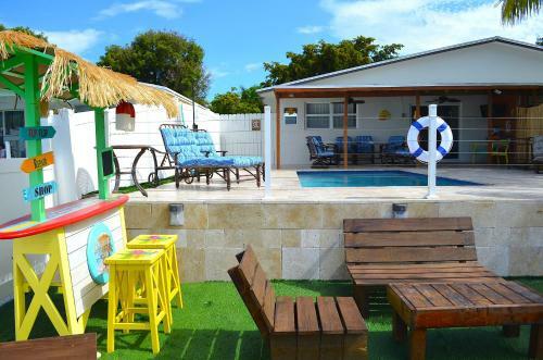 Tropical Oasis* Private Pool*lakehouse