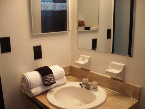 Apartamento Newly Furnished Large Clean Quiet Private Unit