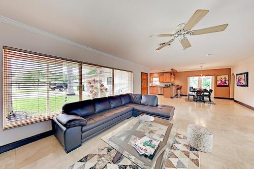 Tropical Oasis Retreat