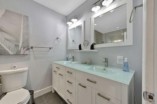 Hostal Private Beautiful Cabana Pool Home In Sfl