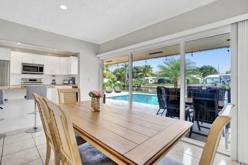 Palm Breeze Waterfront Delight