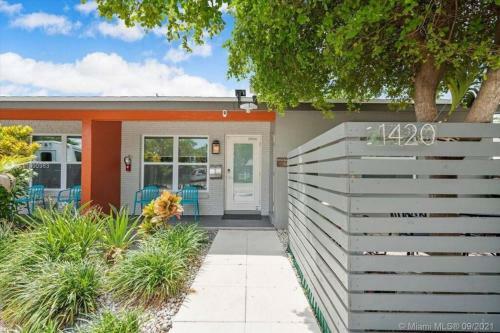 Wilton Manors Cottage 4 Bd 4 Bth W/2 Private Pools