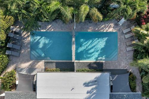 Wilton Manors Cottage 4 Bd 4 Bth W/2 Private Pools