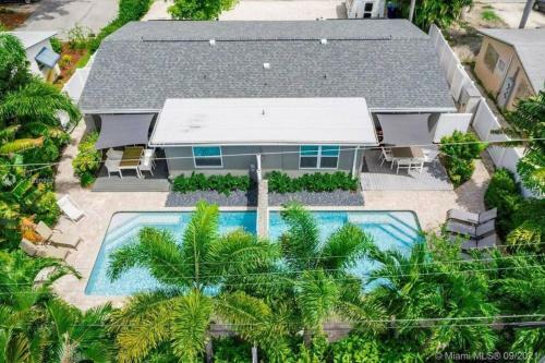 Wilton Manors Cottage 4 Bd 4 Bth W/2 Private Pools