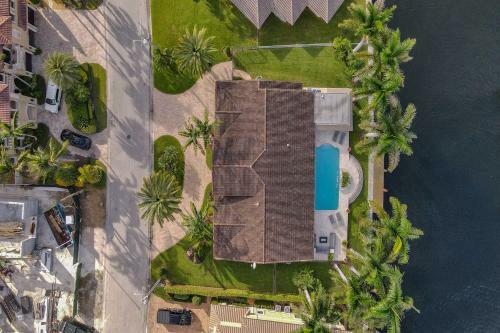 Palms By The Sea Villa