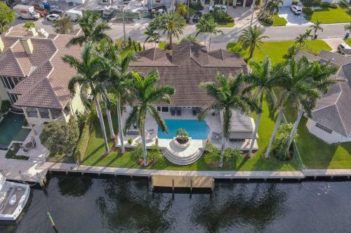 Palms By The Sea Villa