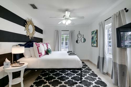 Apartamento Bright: Central 1br - Kingbed - Smart-tvs - Parking