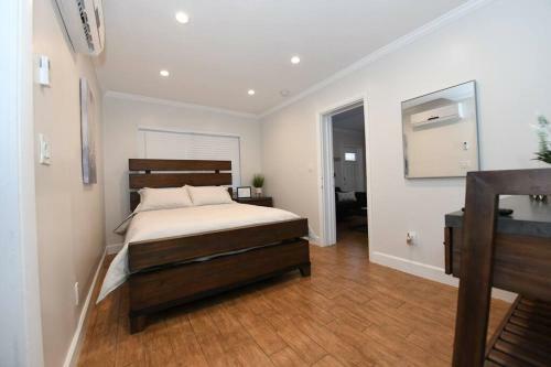 Luxurious 4-bdrm House Near Beach & Wilton Manors