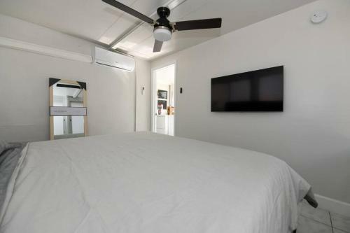 Luxurious 4-bdrm House Near Beach & Wilton Manors