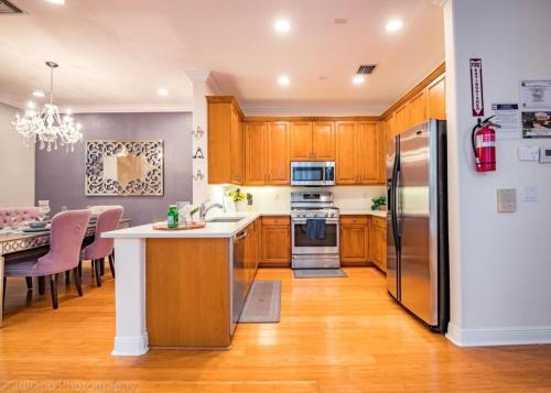 Las Olas Maison De Ville Townhouse