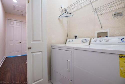 Las Olas Maison De Ville Townhouse