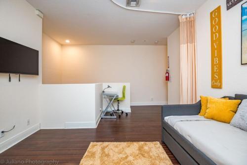Las Olas Maison De Ville Townhouse