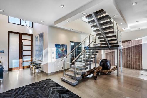 Modern Luxury Oasis 5 Bedrooms 8 Baths Walking Distance To Las Olas Beach