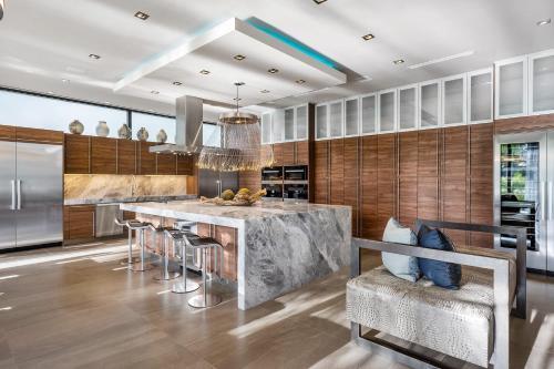 Modern Luxury Oasis 5 Bedrooms 8 Baths Walking Distance To Las Olas Beach