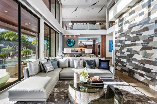 Modern Luxury Oasis 5 Bedrooms 8 Baths Walking Distance To Las Olas Beach