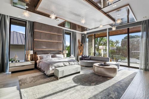 Modern Luxury Oasis 5 Bedrooms 8 Baths Walking Distance To Las Olas Beach