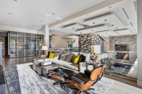 Modern Luxury Oasis 5 Bedrooms 8 Baths Walking Distance To Las Olas Beach