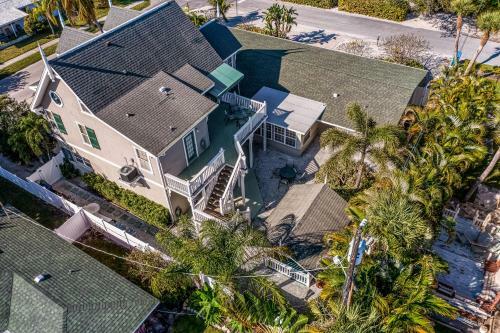 Mint Green Getaway