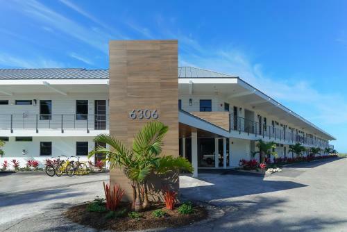 Hotel Anna Maria Beach Resort