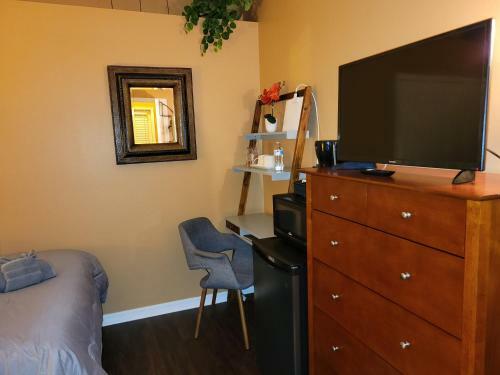 Private 1 Bedroom And 1 Bathroom