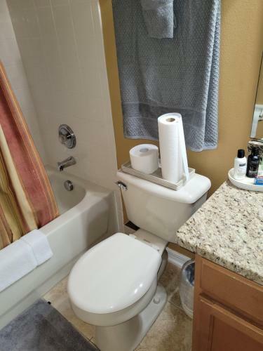 Private 1 Bedroom And 1 Bathroom