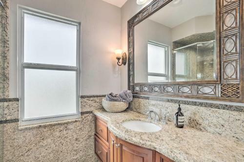 Lake Worth Waterfront Home - 5 Mi To Beach!