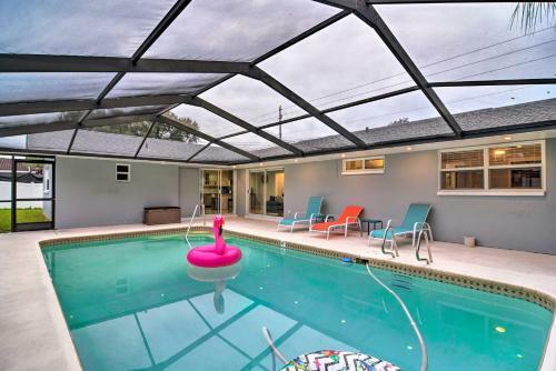 Updated Largo Home With Private Pool And Lanai!