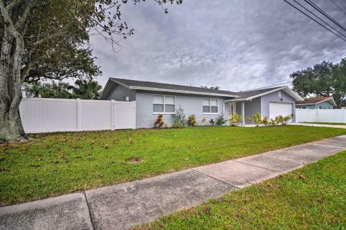 Updated Largo Home With Private Pool And Lanai!