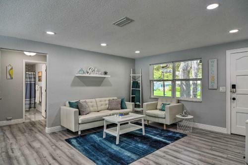 Bright Largo Home With Pool About 7 Mi To Beaches!
