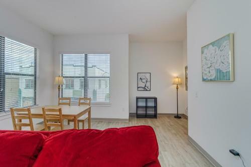 Apartamento Downtown 2 Story Loft, Sleeps 6, Pet Friendly, 10' Ceilings, 304