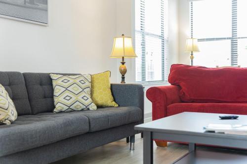 Apartamento Downtown 2 Story Loft, Sleeps 6, Pet Friendly, 10' Ceilings, 304