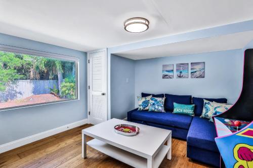 Beachy Bungalow
