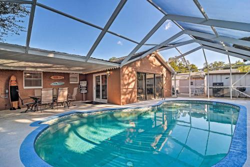 Idyllic Largo Escape With Private Pool And Lanai!