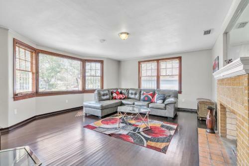 Comfy Pet Friendly Home In Jax - Minutes To Downtown! Home