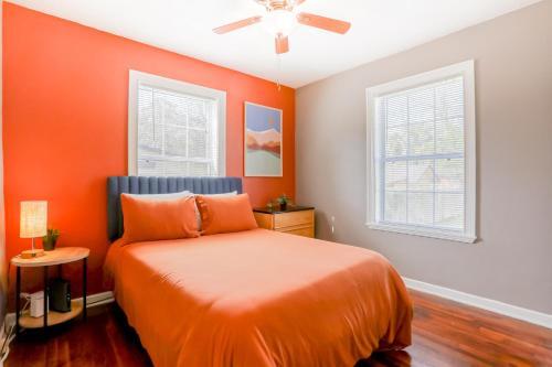 Lakeshore's Sunny Home