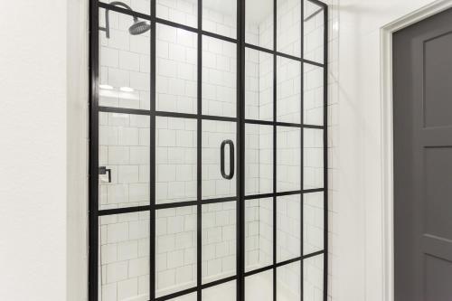 Stay Gia - Modern 1 Bedroom Apartment