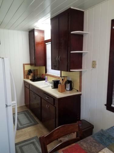 3864 Walsh Street Apartment